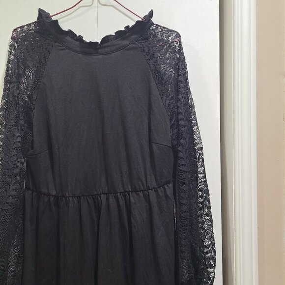 😳BUY 1,GET 2 FREE😳 NWT Black elastic waist, see through cuffed sleeves - Picture 3 of 5